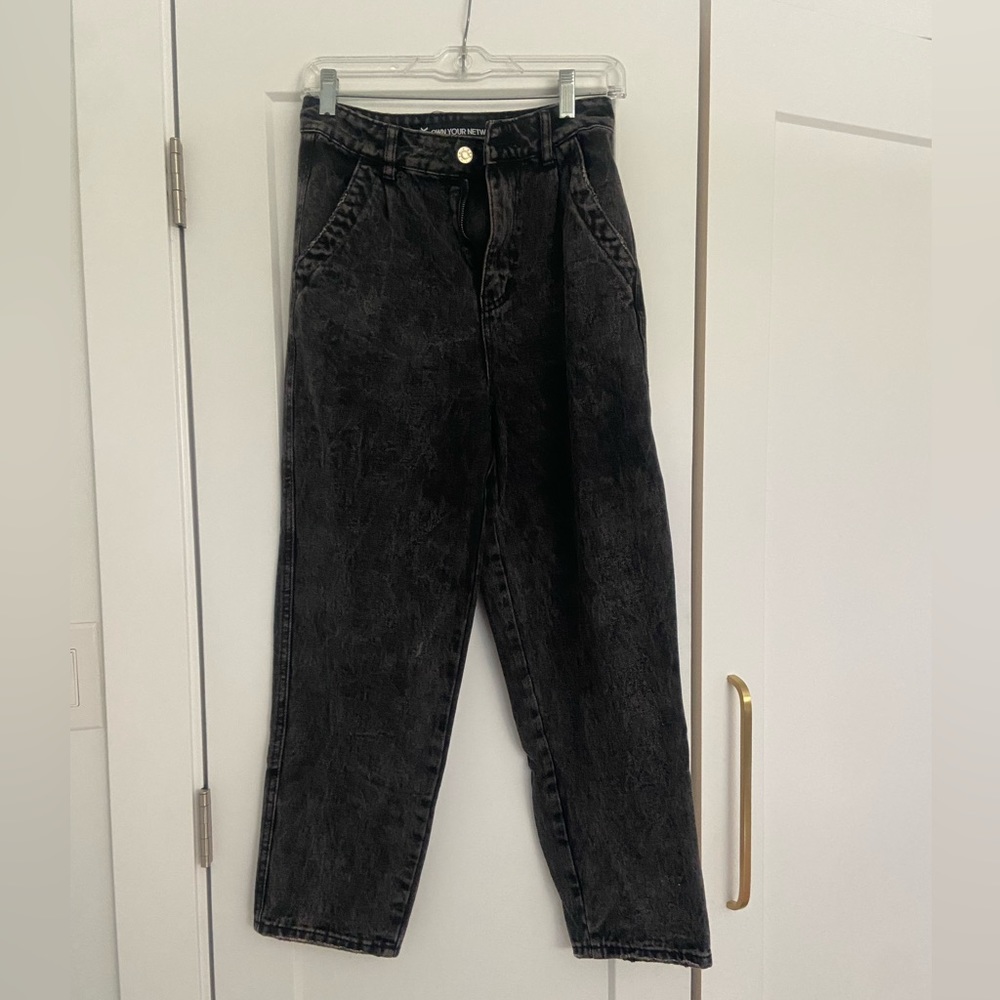 BLACK DENIM JEANS!